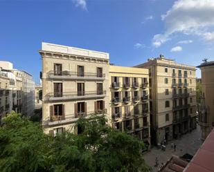 Vista exterior de Pis de lloguer en  Barcelona Capital amb Aire condicionat, Terrassa i Balcó