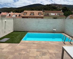 Swimming pool of Single-family semi-detached for sale in  Jaén Capital  with Swimming Pool