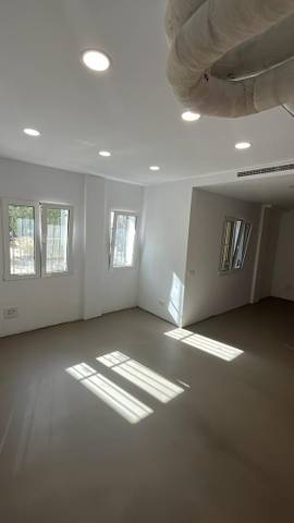 Oficina en Alquiler en Calle de Julián Besteiro, 5A en Cuatro Caminos - Azca