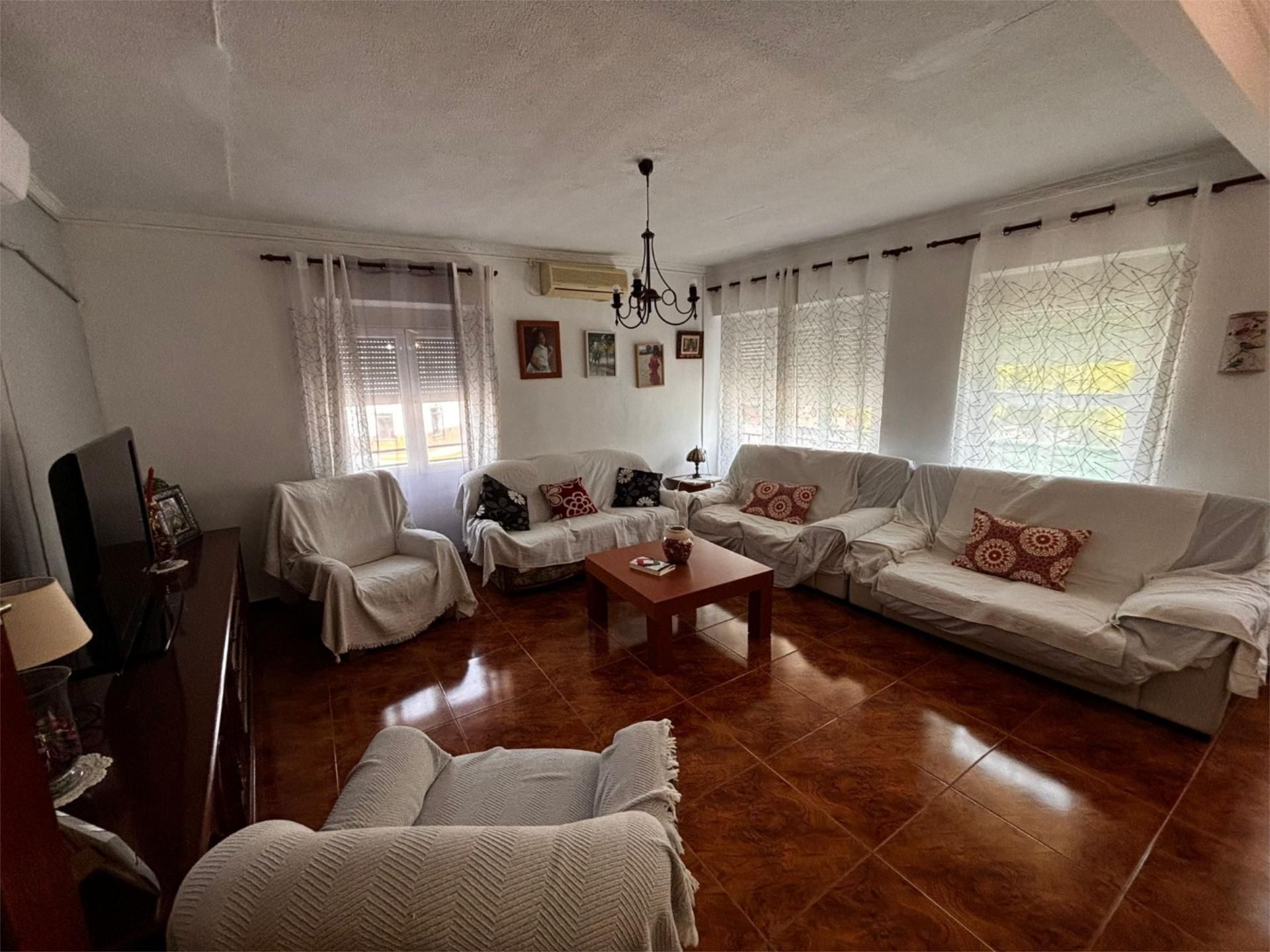 Sala d'estar de Pis en venda en Albatana amb Aire condicionat, Terrassa i Moblat