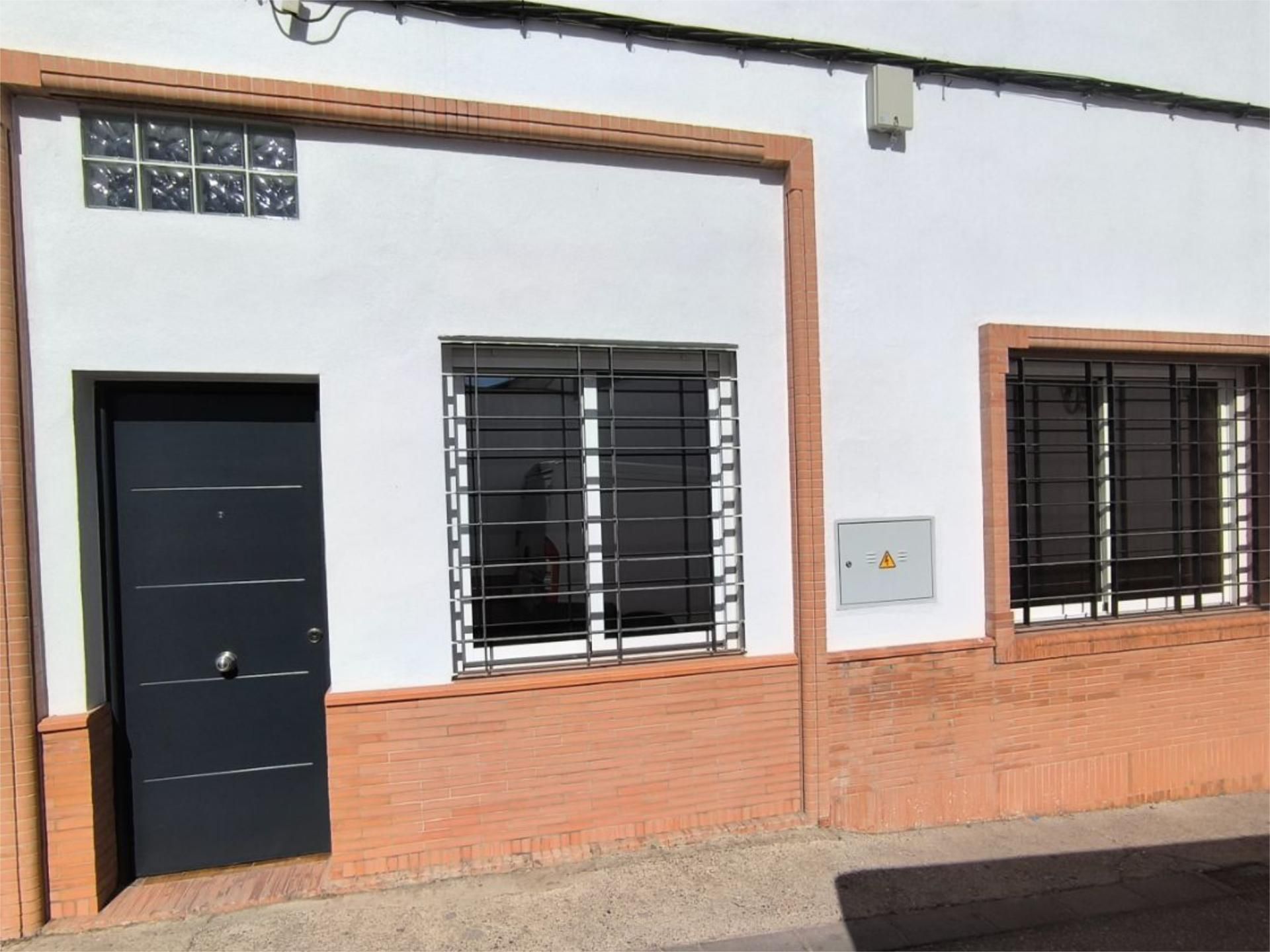 Exterior view of Premises to rent in Aznalcóllar  with Air Conditioner
