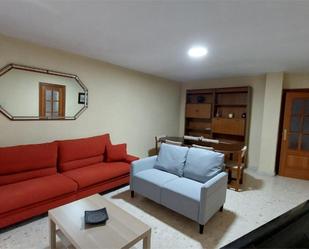 Living room of Flat to rent in  Granada Capital  with Air Conditioner and Terrace