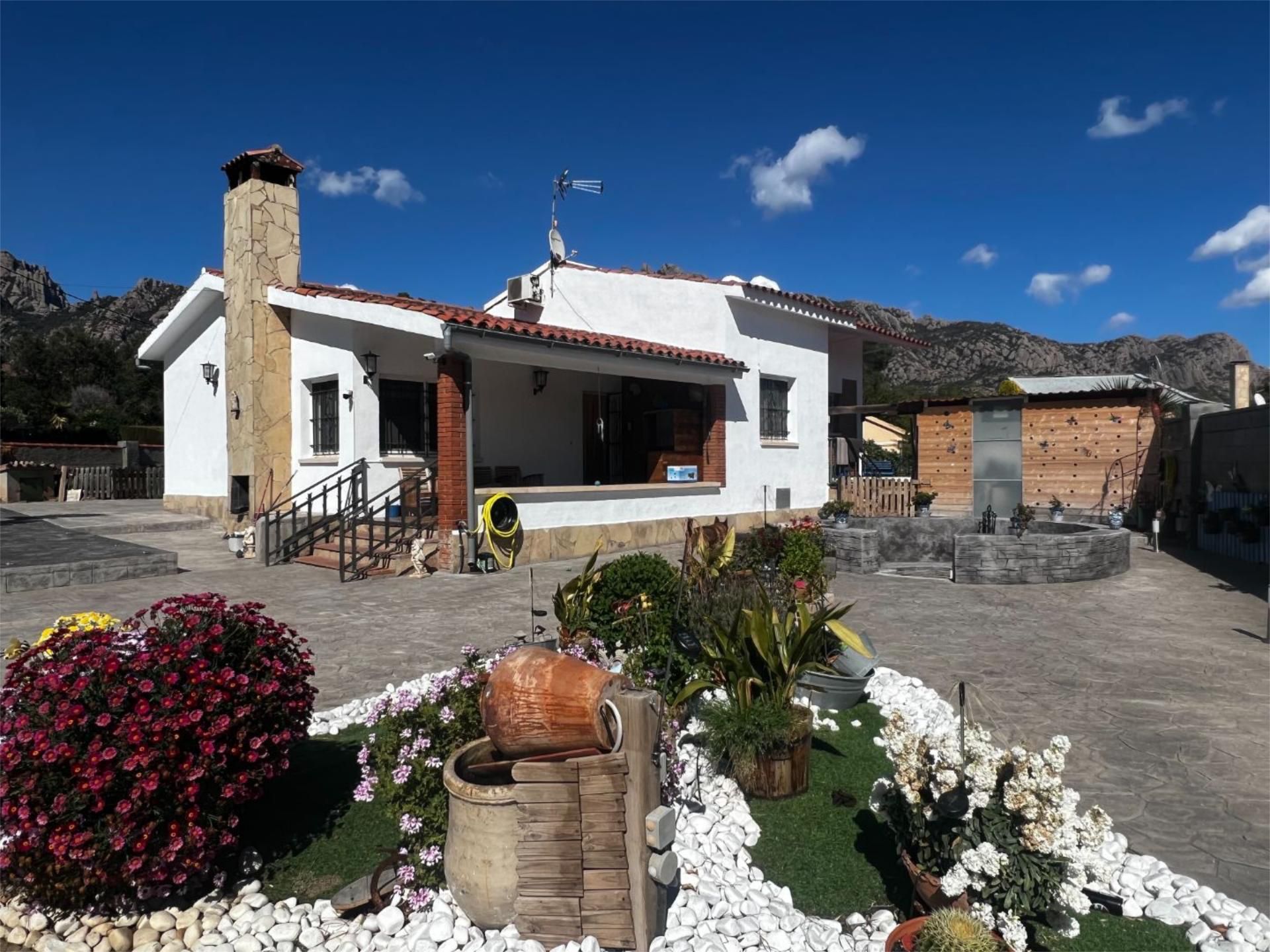 Exterior view of House or chalet for sale in El Bruc  with Air Conditioner, Heating and Private garden