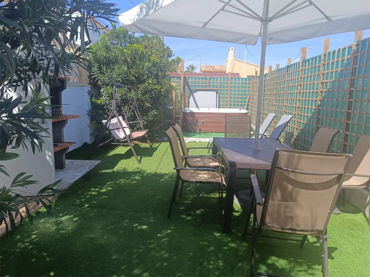 Wohnung zur Miete in Carrer de Rafalcaid, 54, Grau de Gandia - Venecia - Marenys de Rafalcaid Terrasse von Wohnung zur Miete in Gandia mit Klimaanlage, Heizung und Privatgarten