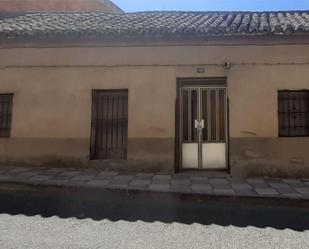 Vista exterior de Casa adosada en venda en Abenójar