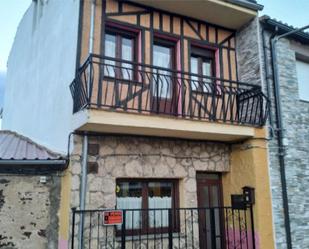 Exterior view of Single-family semi-detached for sale in Cereceda de la Sierra  with Terrace and Balcony