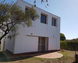 Vista exterior de Casa o xalet en venda en Sanlúcar la Mayor