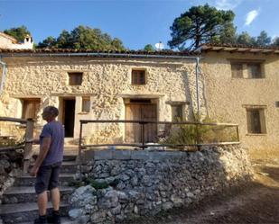 Vista exterior de Casa o xalet en venda en Santiago-Pontones amb Terrassa i Piscina