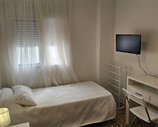 Bedroom of Apartment to share in  Valencia Capital  with Air Conditioner, Terrace and Balcony