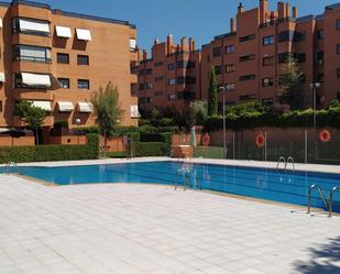 Piscina de Pis en venda en Alcobendas amb Aire condicionat