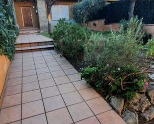 Jardí de Casa adosada en venda en Sabadell