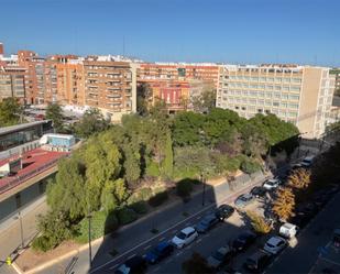 Exterior view of Flat to rent in  Valencia Capital  with Air Conditioner and Balcony