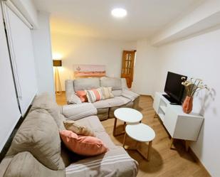 Living room of Flat to rent in Santiago de Compostela   with Balcony