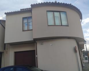 Exterior view of Single-family semi-detached for sale in San Esteban de Gormaz