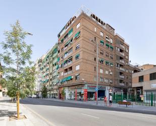 Exterior view of Flat for sale in  Granada Capital