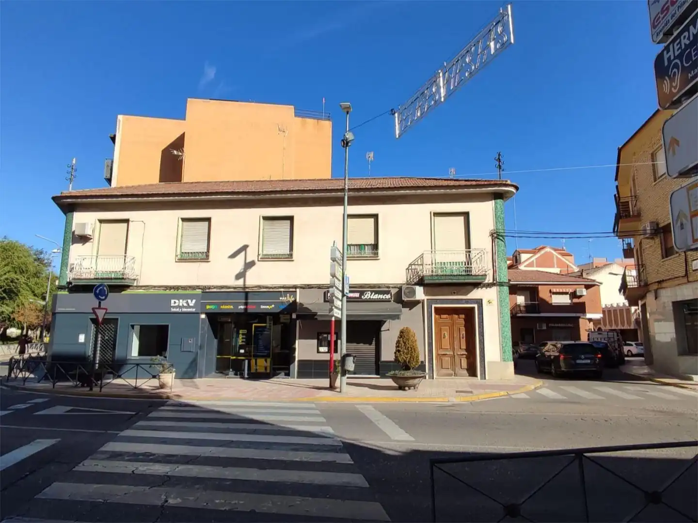 Vista exterior de Casa adosada en venta en Torrijos con Aire acondicionado y Balcón