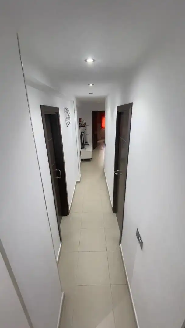 Piso en venta en Puntales - Zona Franca Piso en venta en Cádiz con Horno, Microondas y Balcón