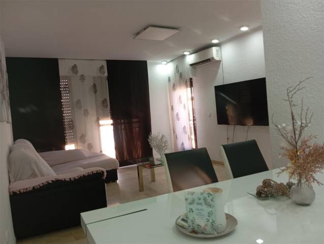 Piso en Venta en Calle Cara, 3 en La Chanca - Pescadería