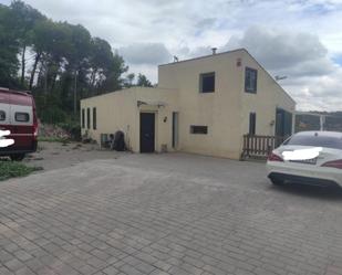 Vista exterior de Casa o xalet en venda en Olesa de Bonesvalls amb Aire condicionat, Terrassa i Piscina