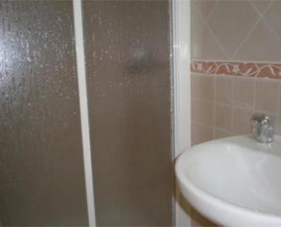 Bathroom of Planta baja to rent in  Sevilla Capital