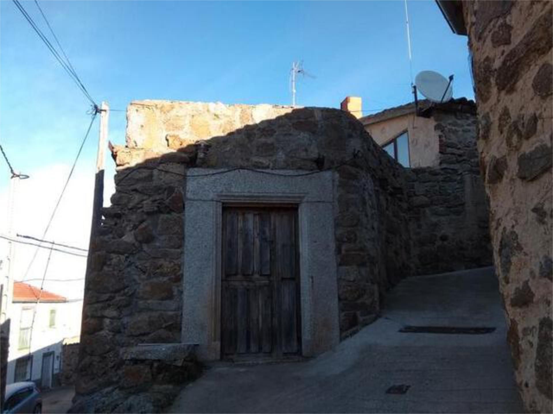 Vista exterior de Casa o xalet en venda en Piedrahíta amb Terrassa i Traster