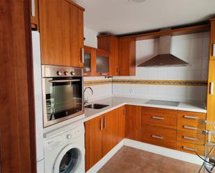 Kitchen of Flat to rent in San Fernando