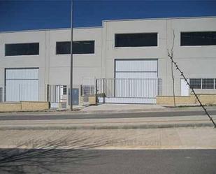 Vista exterior de Nau industrial de lloguer en Tortosa