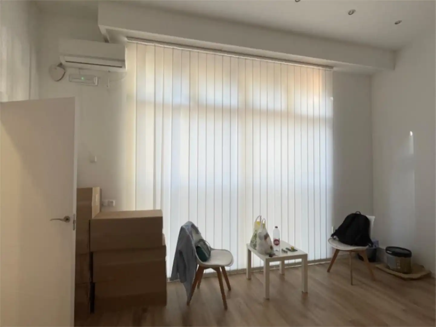 Living room of Office for rent in Valencia  with Air Conditioner, Heating and Furnished