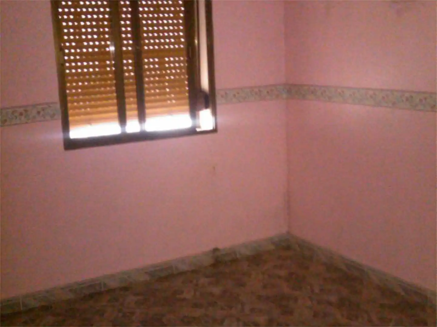 Piso en venta en Calle Escuelas, 6, Castro del Río Habitación de Piso en venta en Castro del Río con Terraza y Balcón