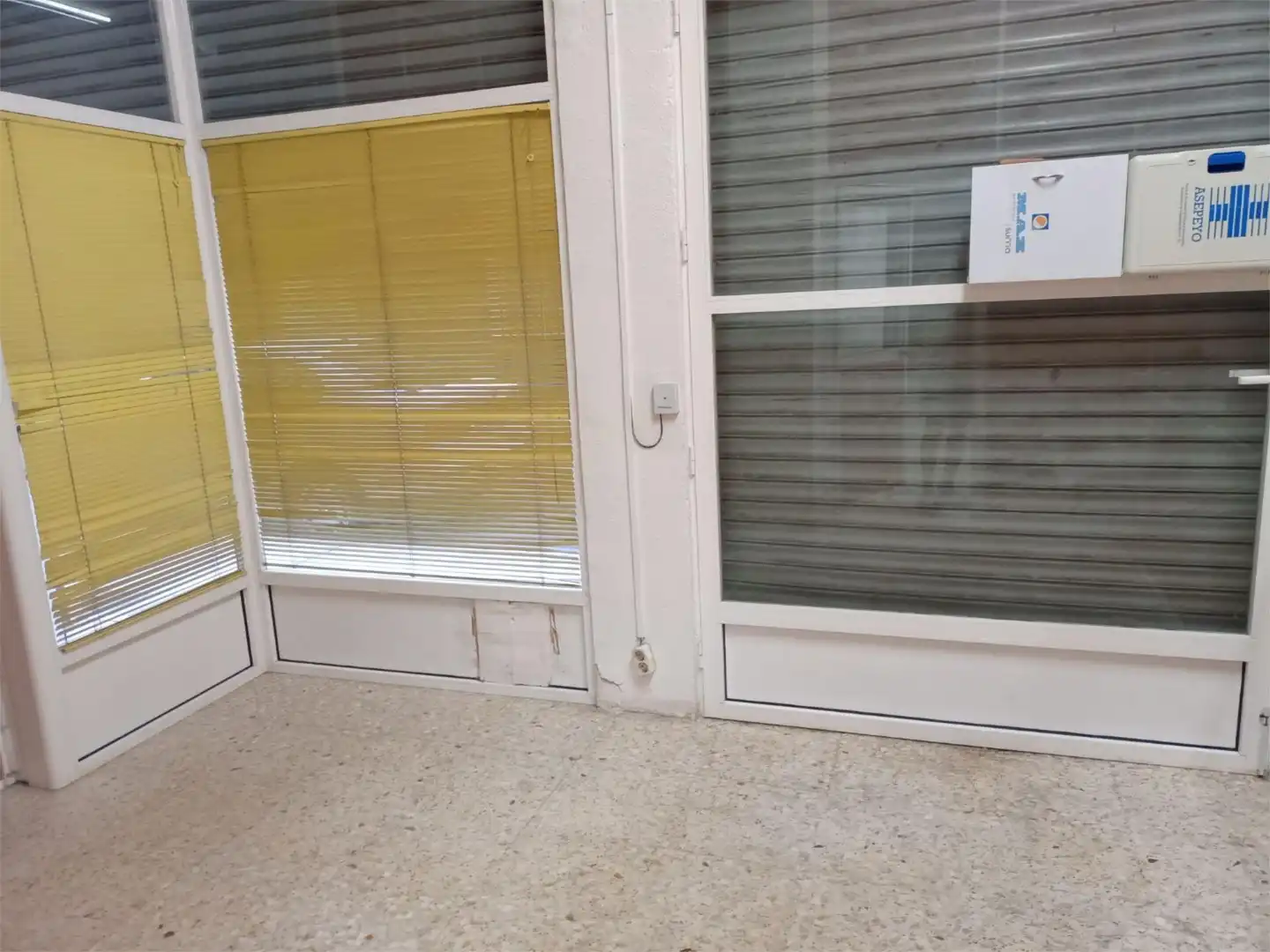 Geschaftsraum zur Miete in Calle Cavero Jadraque Pilar, 3, Barrio de San José Geschaftsraum zur Miete in Zaragoza mit Klimaanlage