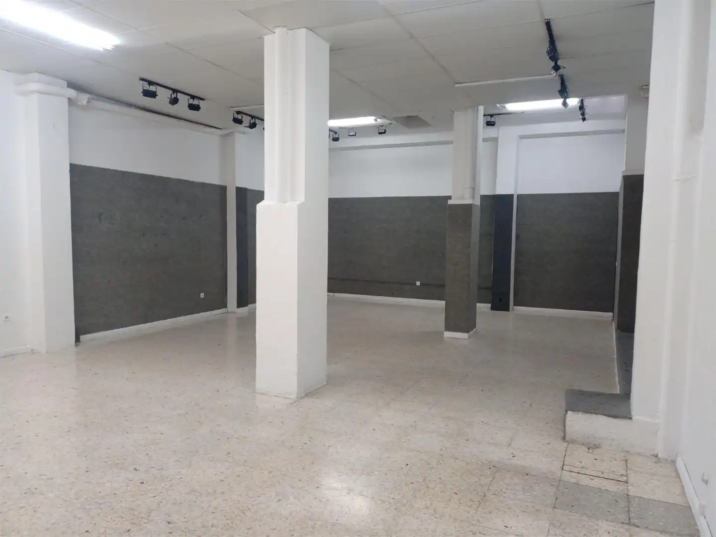 Geschaftsraum zur Miete in Calle Cavero Jadraque Pilar, 3, Barrio de San José Geschaftsraum zur Miete in Zaragoza mit Klimaanlage