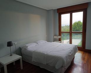 Bedroom of Flat to rent in Oviedo   with Terrace