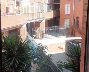 Exterior view of Flat to share in Badalona