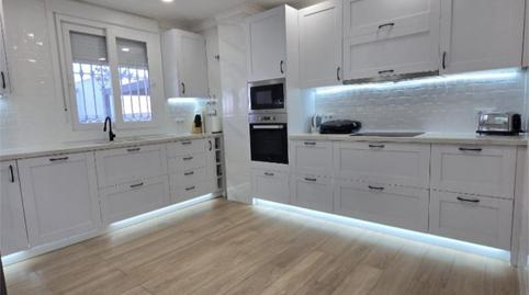 Casa o chalet en venta en Calle el Cangrejo, 25, La Barrosa, Chiclana de la Frontera - imagen 5 Foto 5 de Casa o chalet en venta en Calle el Cangrejo, 25, La Barrosa, Chiclana de la Frontera