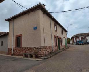 Vista exterior de Casa o xalet en venda en Villaobispo de Otero