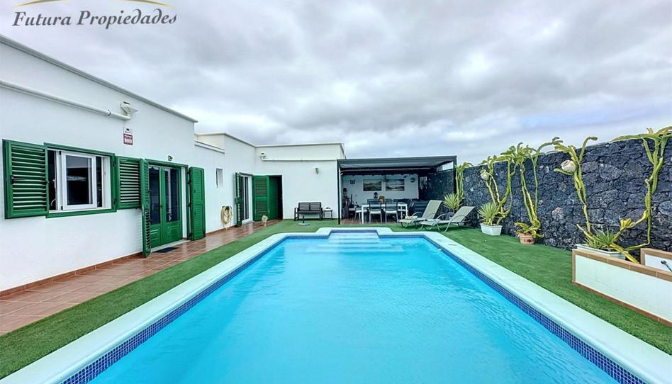 House or chalet for sale in Calle Montaña Bermeja, 23, Yaiza pueblo, Las Palmas - image 1 Photo 1 of House or chalet for sale in Calle Montaña Bermeja, 23, Yaiza pueblo, Las Palmas