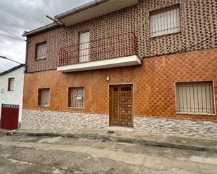 Vista exterior de Pis en venda en Cabezarrubias del Puerto amb Calefacció, Terrassa i Traster