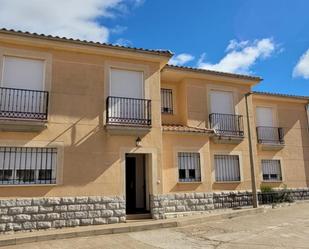 Exterior view of House or chalet for sale in Aldeanueva de la Sierra  with Heating, Storage room and Furnished