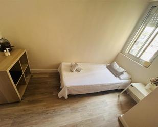 Dormitori de Apartament per a compartir en Vilanova i la Geltrú amb Terrassa