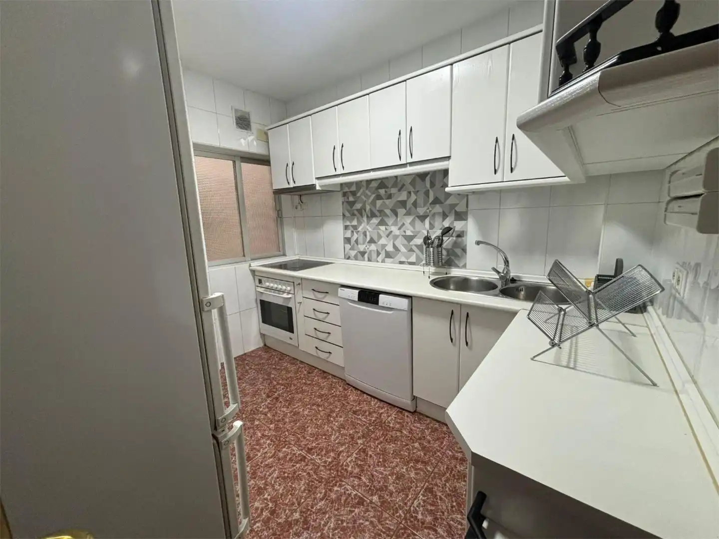 Habitación en Calle Almenillas, 8, Camino de Ronda Cocina de Piso para compartir en Granada con Aire acondicionado, Amueblado y Balcón