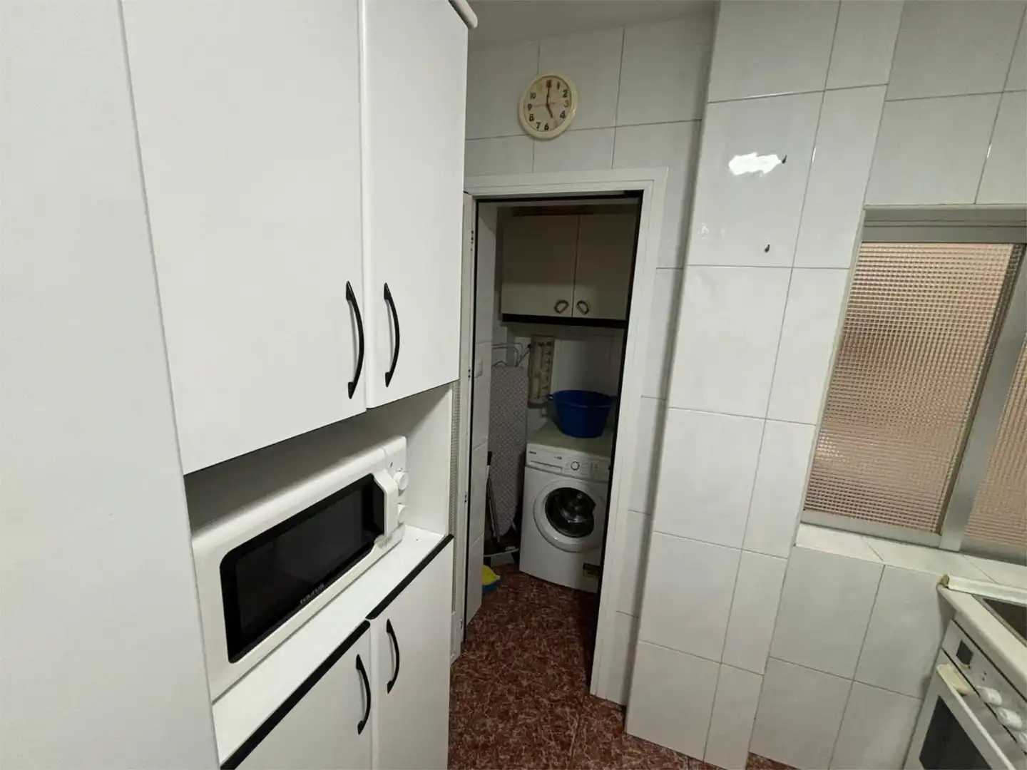 Habitación en Calle Almenillas, 8, Camino de Ronda Cocina de Piso para compartir en Granada con Aire acondicionado, Amueblado y Balcón