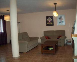 Living room of Single-family semi-detached to rent in Vilamarxant  with Terrace and Swimming Pool