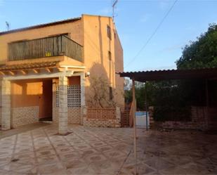 Vista exterior de Casa adosada en venda en L'Alfàs del Pi amb Terrassa, Piscina i Balcó