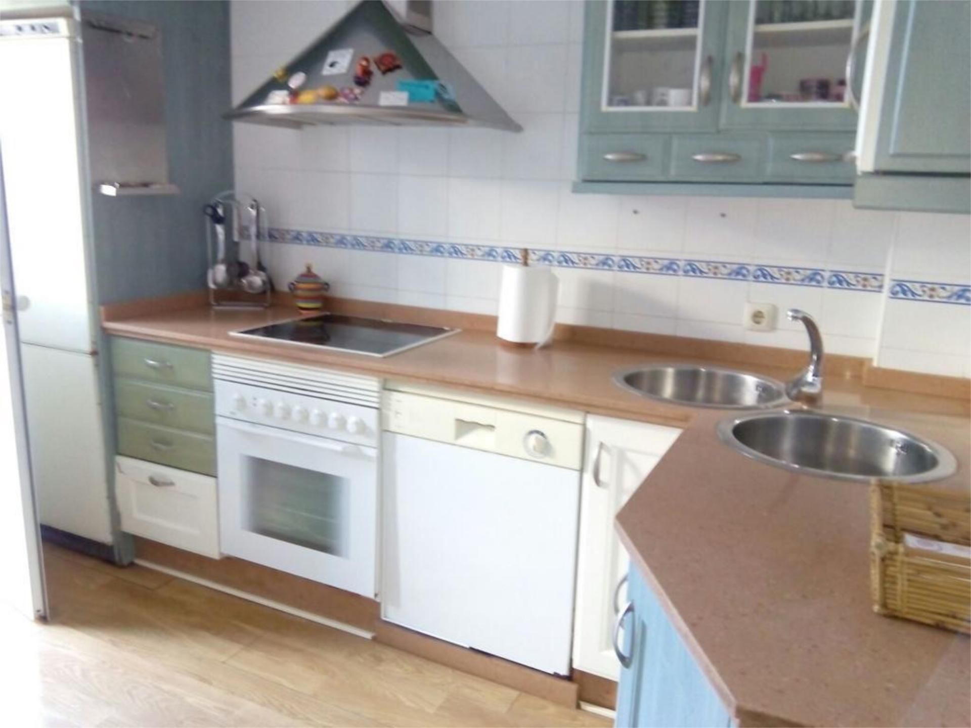Cocina de Casa adosada en venta en Punta Umbría con Aire acondicionado, Calefacción y Parquet