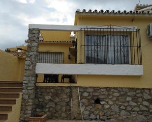 Vista exterior de Casa adosada de lloguer en Mijas amb Aire condicionat, Terrassa i Balcó