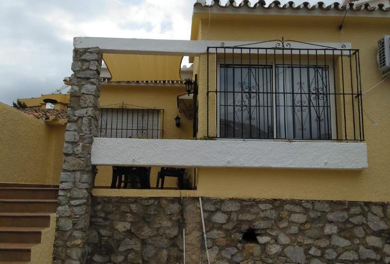 Casa adosada de lloguer a Camino de la Ponderosa, 9, El Faro de Calaburra - Chaparral, Málaga - imatge 1 Foto 1 de Casa adosada de lloguer a Camino de la Ponderosa, 9, El Faro de Calaburra - Chaparral, Málaga