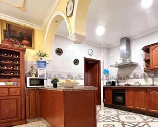 Kitchen of Single-family semi-detached for sale in Dos Hermanas  with Air Conditioner, Terrace and Balcony