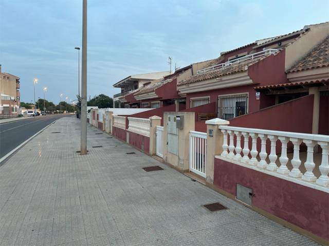 Garaje en Alquiler en Avenida Punta Brava, 33 en Los Urrutias