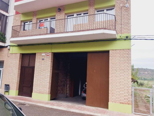 Casa adosada en venta en carrer vescomte d'ager, 8