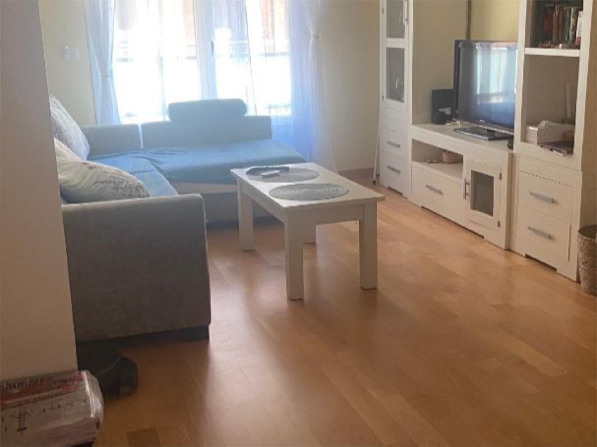 Living room of Flat for sale in Zamora Capital   with Parquet flooring and Furnished